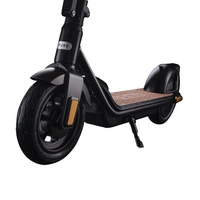 Pure Air 4 Pro Trottinette - Puissance 900W | Batterie 9.6Ah | Vitesse 15.5mph | Autonomie 25mi